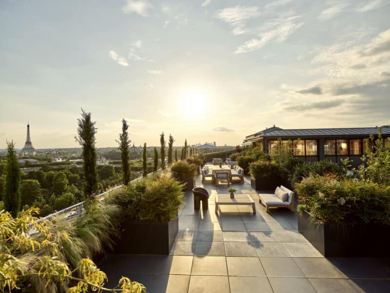 le-meurice-belle-etoile-suite-terrace2